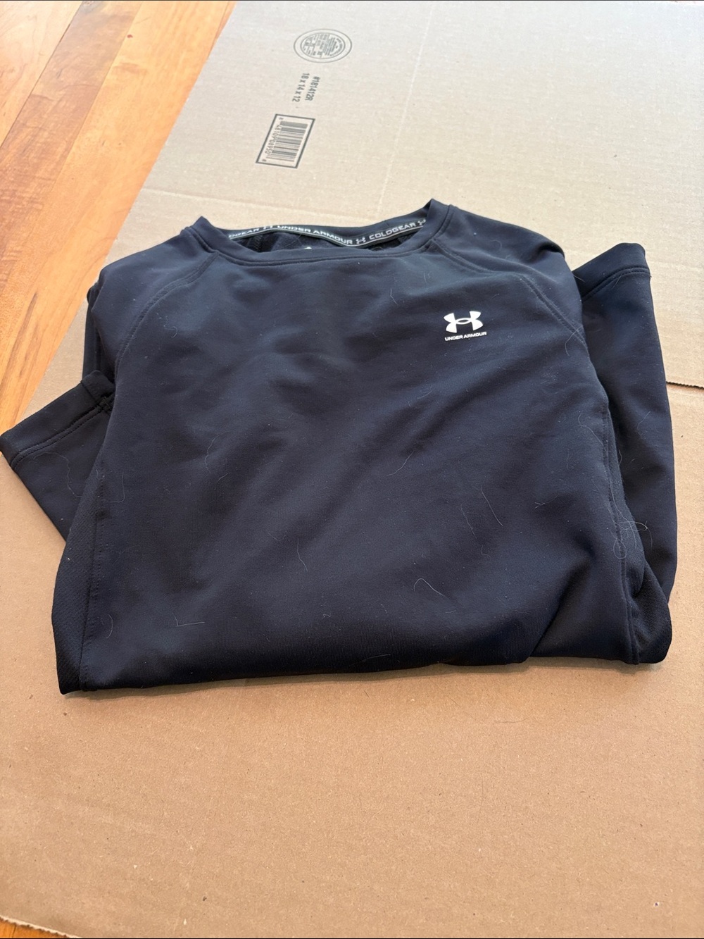 Under Armour Black Pullover Sweatshirt with White Logo fleece lined